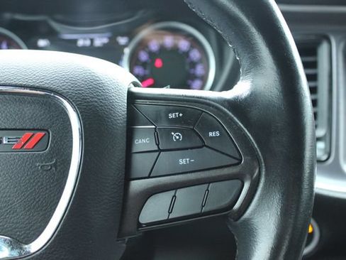 Used 2017 Dodge Challenger SXT RWD image 23