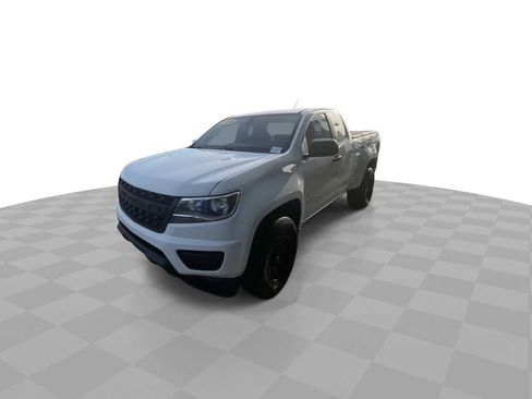 Used 2020 Chevrolet Colorado W/T w/ WT Convenience Package image 4