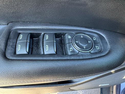 Used 2024 Cadillac XT5 Premium Luxury image 15