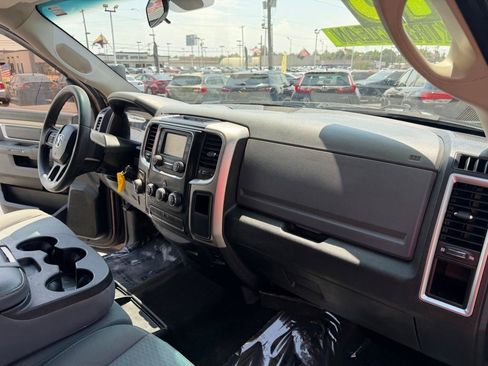 Used 2018 RAM 1500 Classic SLT RWD image 20