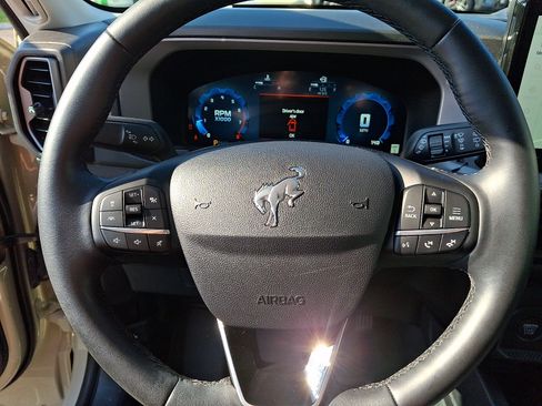 Certified 2025 Ford Bronco Sport Outer Banks w/ Outer Banks Tech Package+ AWD/4WD image 20