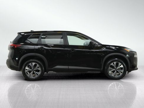 Used 2023 Nissan Rogue SV AWD/4WD image 6