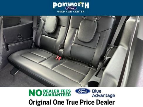 Certified 2022 Ford Explorer Limited w/ Equipment Group 301A image 8