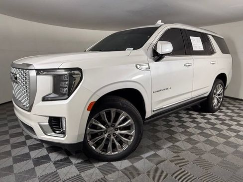 Used 2021 GMC Yukon Denali w/ Denali Premium Package AWD/4WD image 1