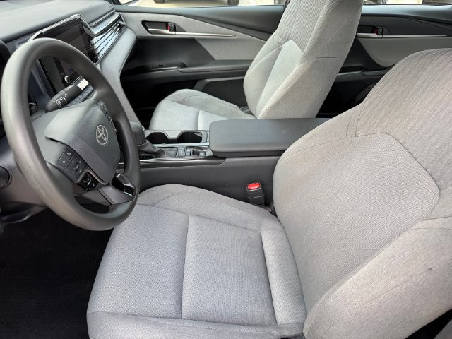 Used 2026 Toyota Camry LE w/ Convenience Package FWD image 11