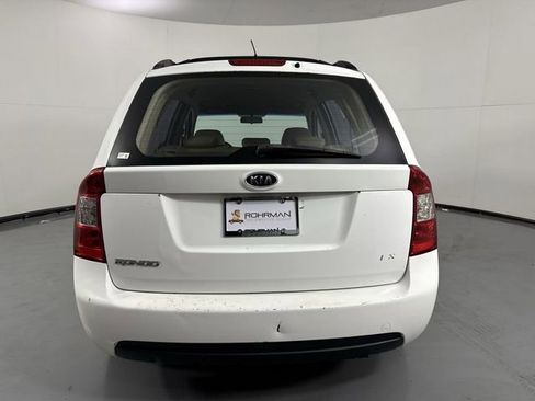 Used 2008 Kia Rondo LX w/ Convenience Pkg FWD image 29