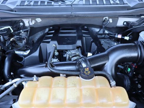 Used 2017 Ford F150 XLT w/ Equipment Group 301A Mid AWD/4WD image 38