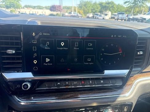 Used 2023 GMC Sierra 1500 Elevation AWD/4WD image 16
