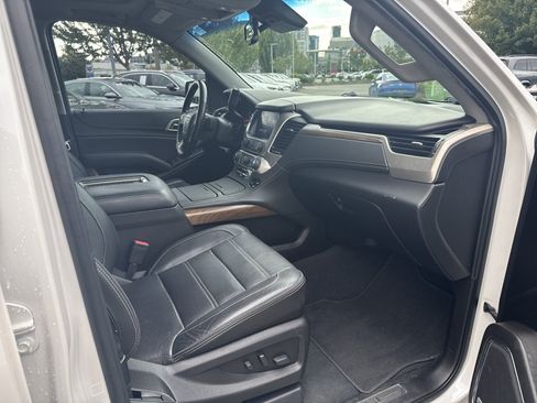 Used 2019 GMC Yukon Denali w/ Denali Ultimate Package AWD/4WD image 14
