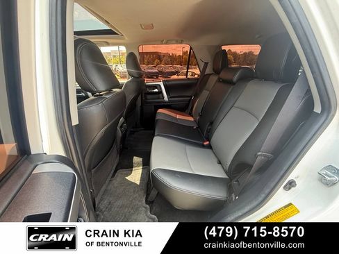 Used 2016 Toyota 4Runner SR5 Premium RWD image 24