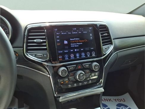 Used 2019 Jeep Grand Cherokee Limited AWD/4WD image 20
