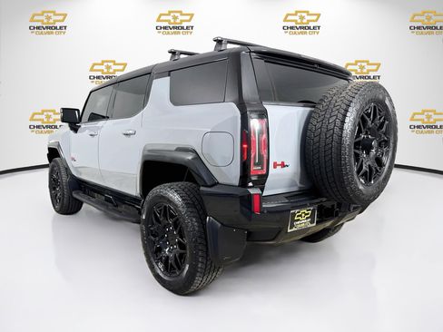 Used 2024 GMC Hummer EV 2X w/ LPO, Illumination Package AWD/4WD image 6