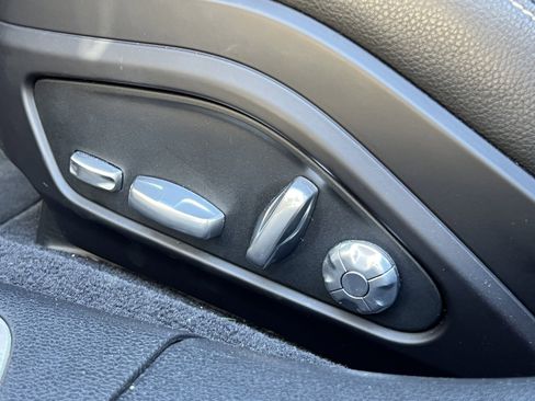 Certified 2020 Porsche Panamera Edition image 31