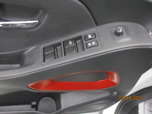 Used 2024 Nissan Frontier PRO-4X w/ Technology Package AWD/4WD image 16