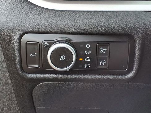 Used 2023 Ford Explorer XLT w/ Equipment Group 202A image 14