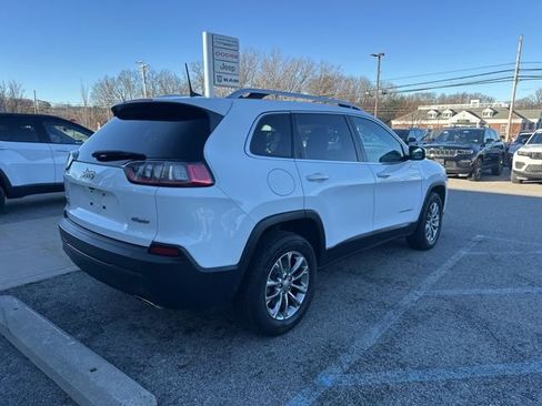 Used 2019 Jeep Cherokee Latitude Plus w/ Comfort/Convenience Group image 4