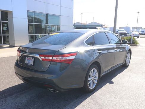 Used 2013 Toyota Avalon XLE FWD image 8