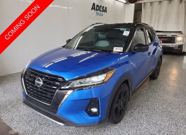 Used 2023 Nissan Kicks SR w/ SR Premium Package FWD image 1