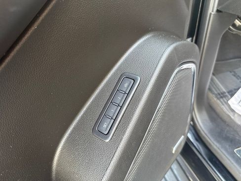 Used 2020 GMC Yukon XL Denali AWD/4WD image 29
