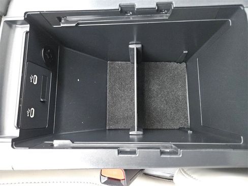 Used 2025 MAZDA MAZDA3 s image 28