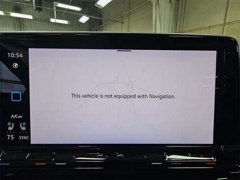 Used 2025 Volkswagen Atlas SE image 21