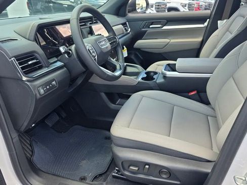 New 2026 GMC Terrain Elevation w/ Elevation Premium Package FWD image 10