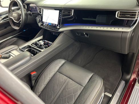 Used 2023 Jeep Grand Wagoneer Series III image 29