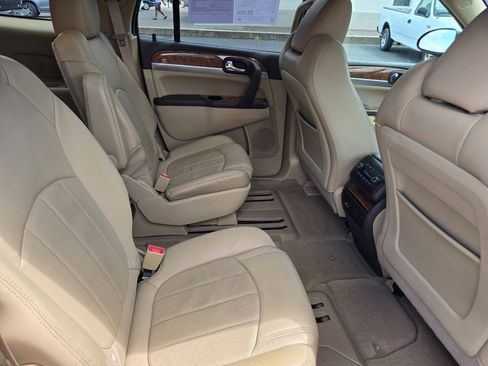 Used 2012 Buick Enclave Leather AWD/4WD image 27
