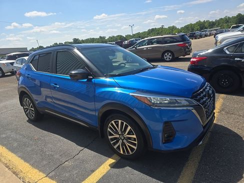 Used 2021 Nissan Kicks SR FWD image 4