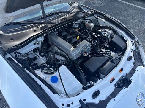 Used 2017 MAZDA MX-5 Miata Grand Touring image 35