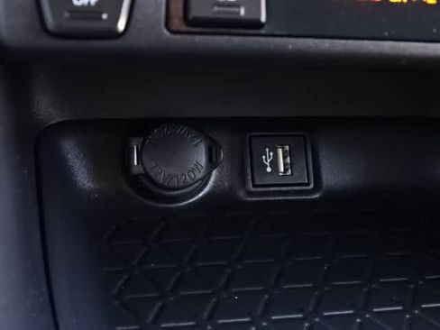 Certified 2025 Toyota RAV4 XLE w/ Convenience Package FWD image 33