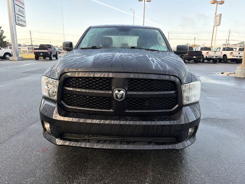 Used 2019 RAM 1500 Express w/ Express Value Package image 3