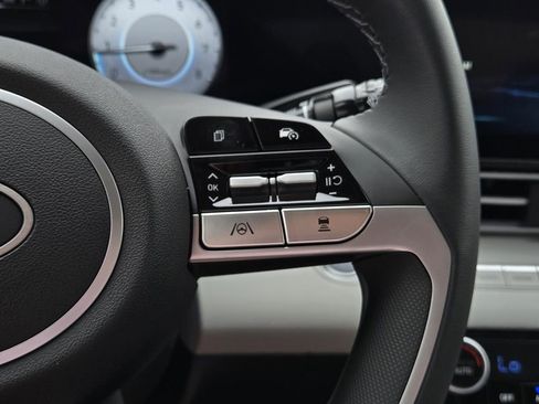 New 2026 Hyundai Elantra Limited image 11