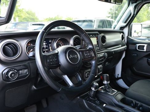 Used 2022 Jeep Wrangler Unlimited Sport AWD/4WD image 23