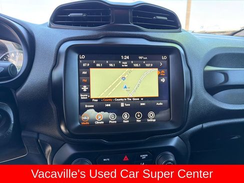 Used 2022 Jeep Renegade Altitude AWD/4WD image 19