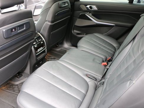 Used 2021 BMW X7 M50i w/ Executive Package AWD/4WD image 35