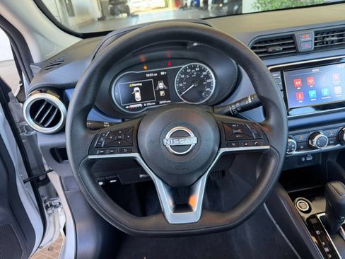 Used 2025 Nissan Versa SV FWD image 27