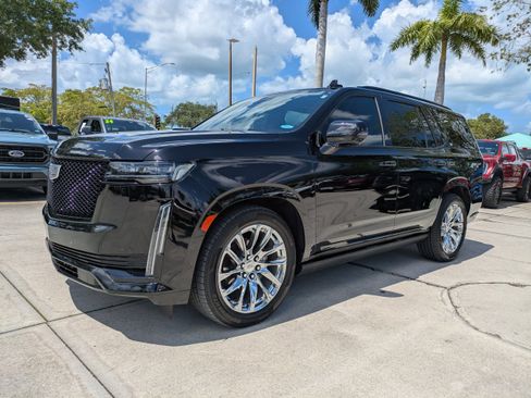 Used 2021 Cadillac Escalade Sport Platinum AWD/4WD image 7