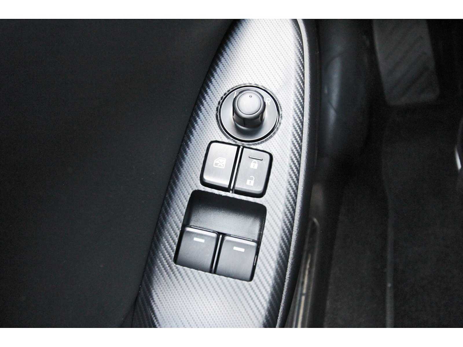 Used 2024 MAZDA MX-5 Miata Grand Touring RWD image 15