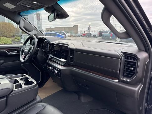 Used 2023 GMC Sierra 1500 SLT image 27