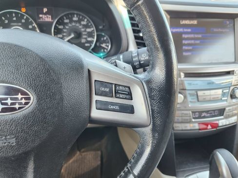Used 2012 Subaru Outback 2.5i Limited AWD/4WD image 31