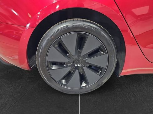 Used 2025 Tesla Model 3 Long Range AWD/4WD image 31
