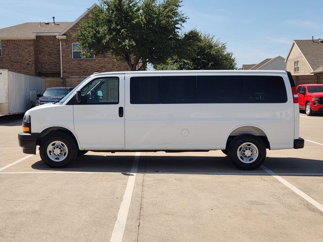 Used 2025 Chevrolet Express 3500 LS RWD image 12