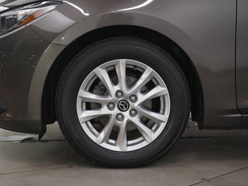 Used 2016 MAZDA MAZDA3 i Sport w/ Preferred Equipment Package image 28