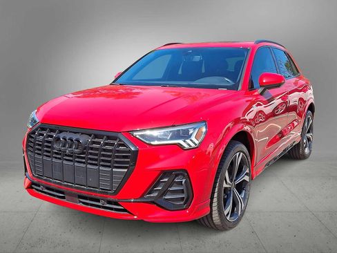 Used 2024 Audi Q3 2.0T Premium Plus w/ Premium Plus Package AWD/4WD image 1