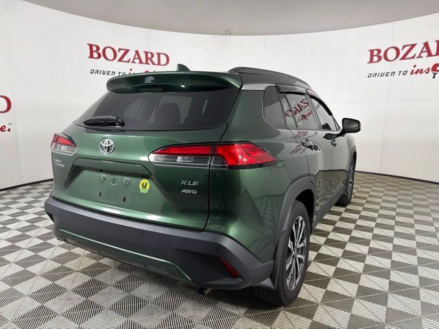 Used 2024 Toyota Corolla Cross XLE w/ Convenience Package AWD/4WD image 12