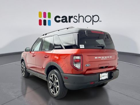 Used 2023 Ford Bronco Sport Outer Banks w/ Tech Package AWD/4WD image 3
