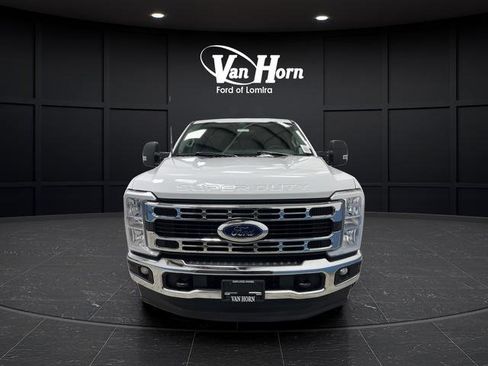Used 2024 Ford F250 XLT image 9