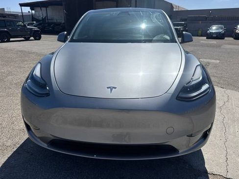 Used 2025 Tesla Model Y Performance AWD/4WD image 2
