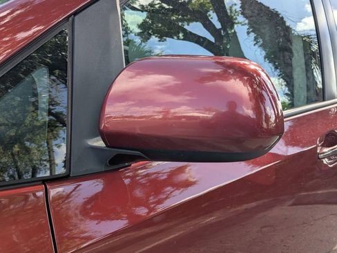 Used 2020 Toyota Sienna XLE w/ XLE Navigation Package image 6